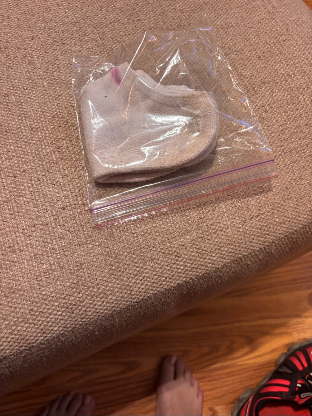 Well Worn Adidas Lavender Logo Ankle Socks - Picture 6 of 7